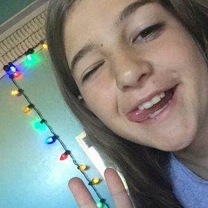 Meet your Posher, Claire